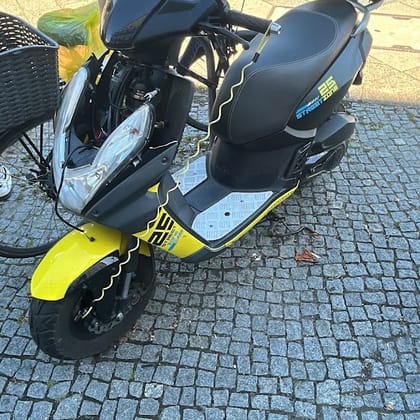 Roller von Aaron K., betreut vom mobilen Roller-Service Roller 3000 in Berlin